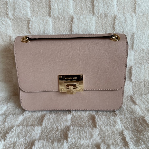 NWT!RARE! MK Michael Kors Tina Medium Leather Shoulder Flap Crossbody 35T7GT4F2L - Picture 2 of 10